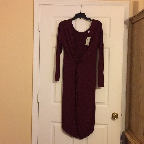 BodyCon wine color dress.  Size Large. - Picture 2 of 4